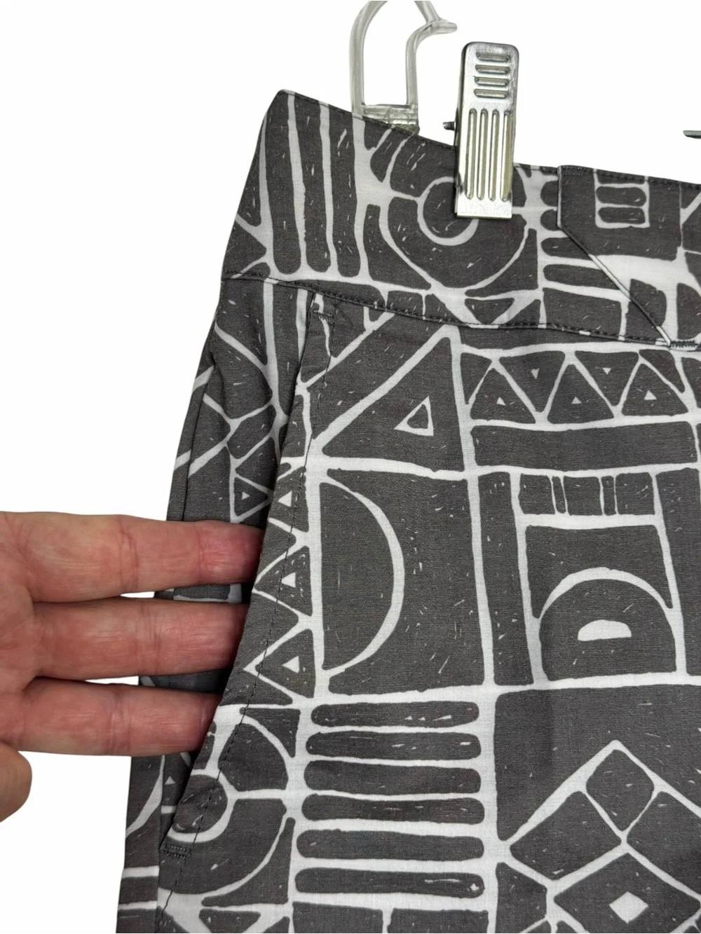 Vast Men's African Stone Geo-Print Swim Trunks, gray, 30, NWOT